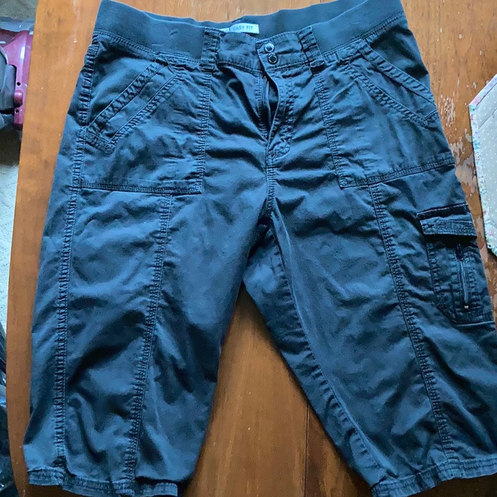 Lee easy fit Capri shorts
